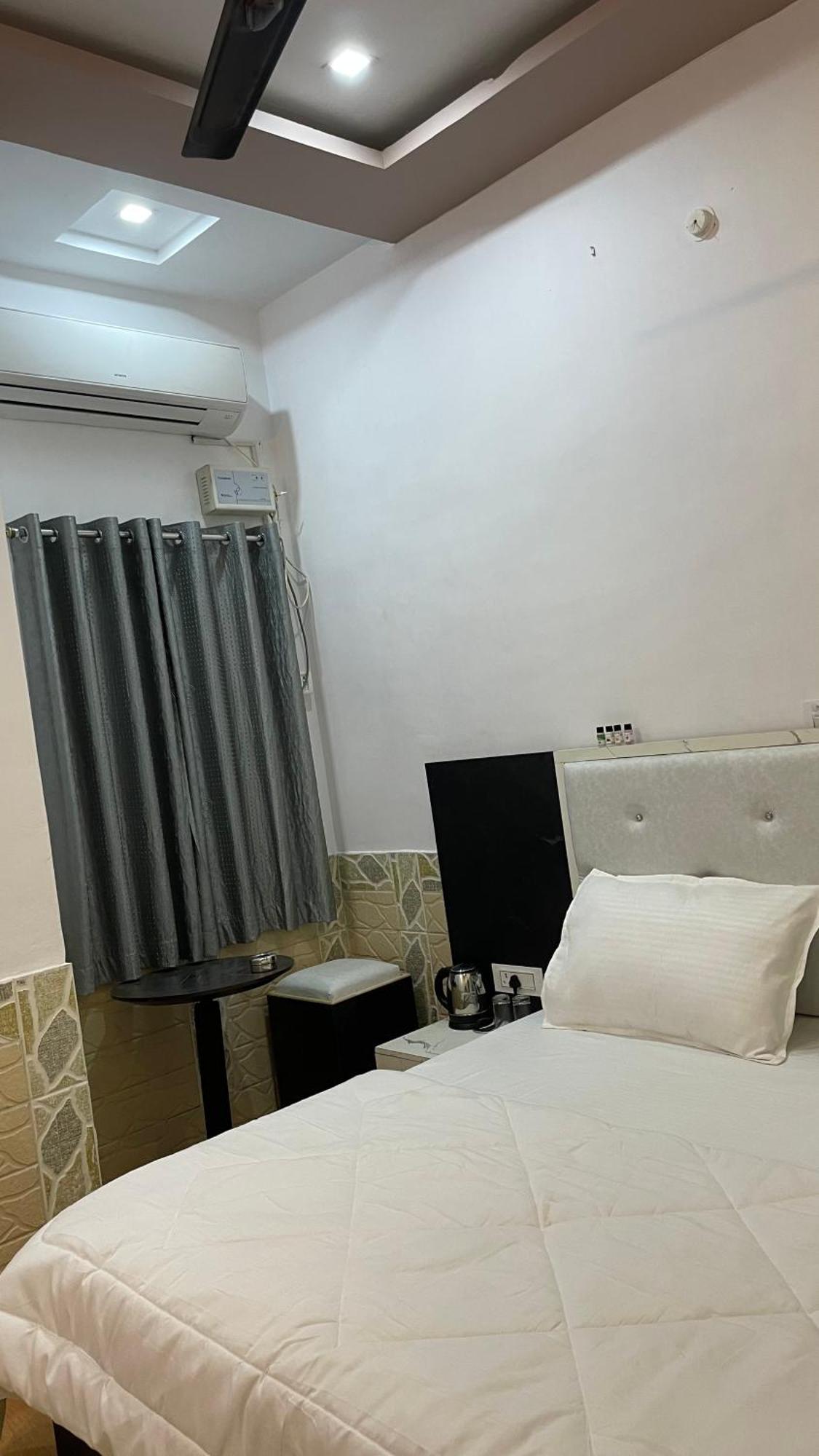 Lazy Staytion Pushkar Esterno foto